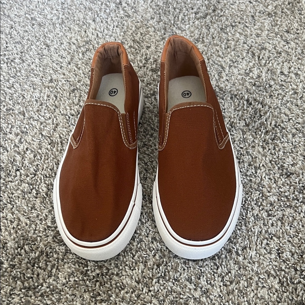 SHEIN Brown Slip-On Sneakers
